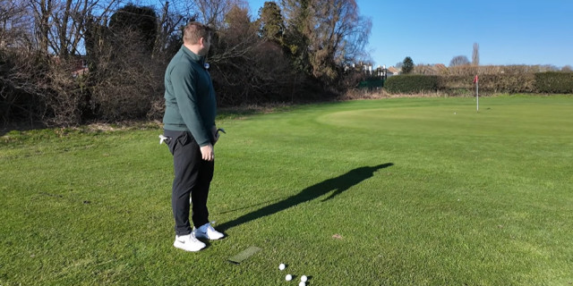 The differences between chipping from a mat instead of grass