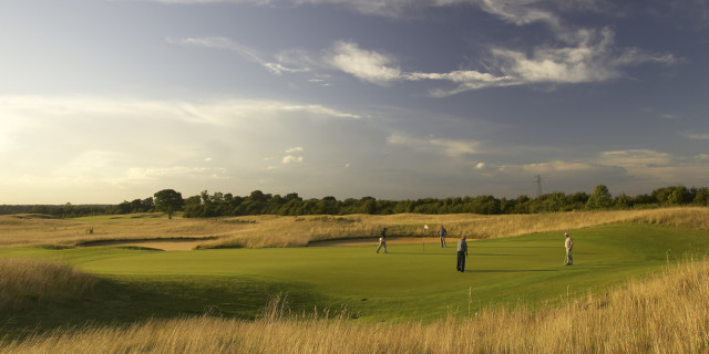 Golf Club Visitors