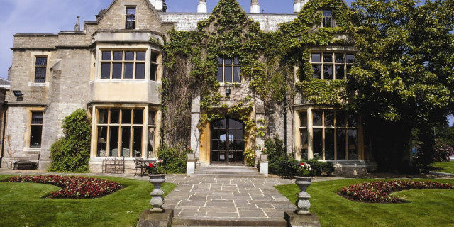 Foxhills Club & Resort