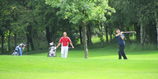 FINALLY A TOUR GOLF BAG for the MASSES? 