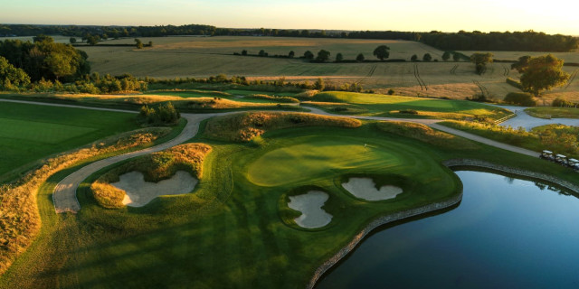 What it's like to play golf at Centurion Club