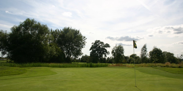 Theale Golf Club