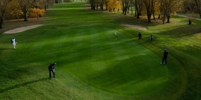 How to make open competitions fairer at golf clubs