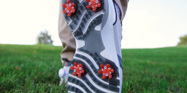 Study Finds Replaceable Cleats Improve Driving Distance