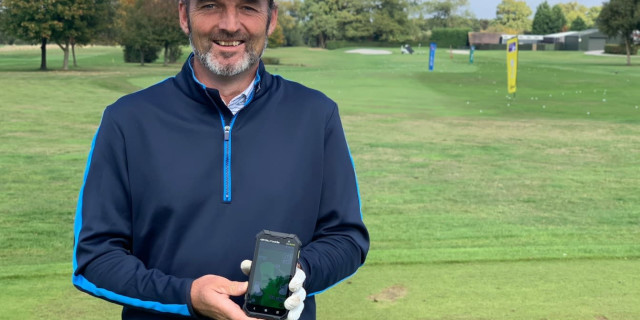 SkyCaddie SX500 Becoming Popular Alternative to Yardage Books on Senior Tour