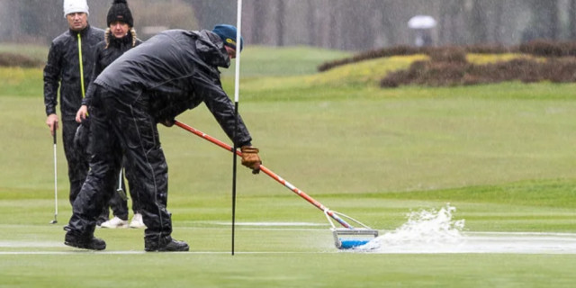 This is how many days golfers have lost due to extreme weather