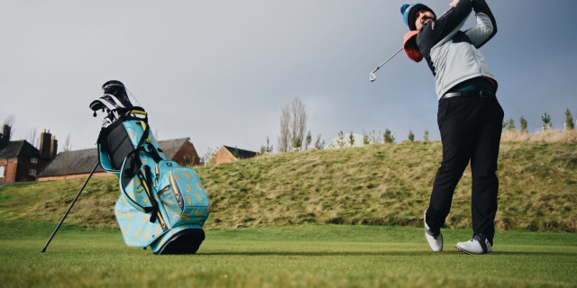 OGIO – Ingenious new golf bags designs featuring Silencer Technology -  MyGolfWay - Plataforma Online del Sector del Golf - Online Platform of Golf  Industry