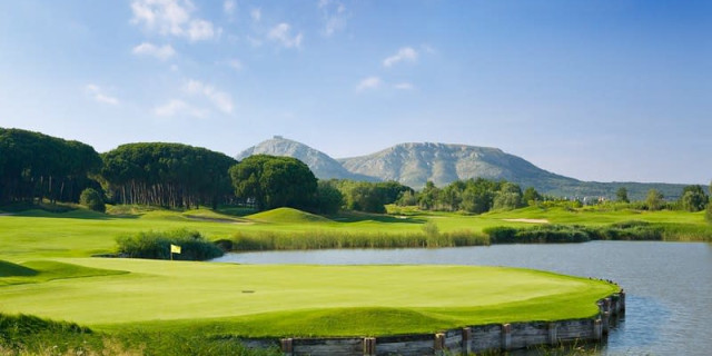 8 Reasons to Stay & Play at Emporda Golf