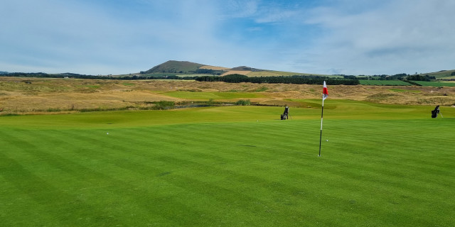 Golf Club Image