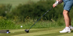 This is how far average golfers hit the ball