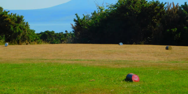 How annoying are uneven tees on golf courses?