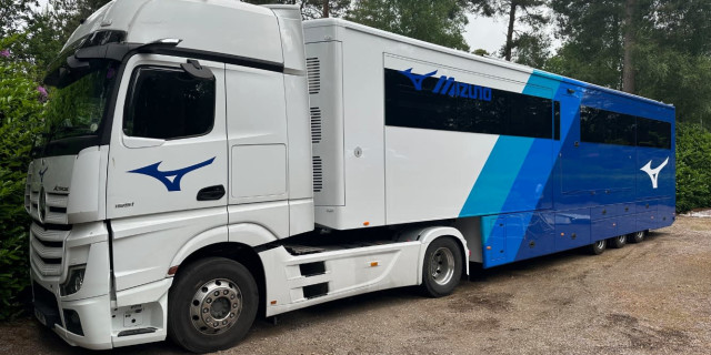 Mizuno Tour Truck