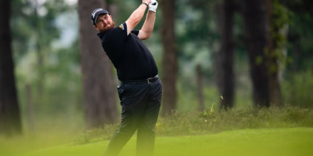 Shane Lowry Carries Irish Hopes at Royal Portrush