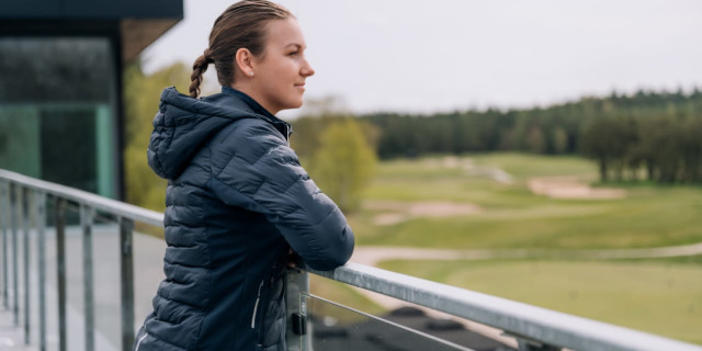 Abacus Releases Stylish Windproof Padded Golf Jacket
