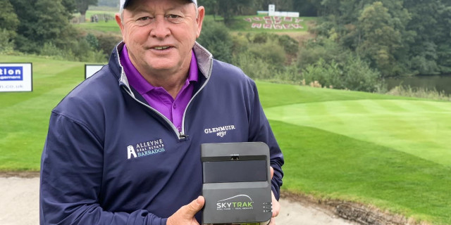 World Golf Hall of Fame Legend Installs SkyTrak at Home