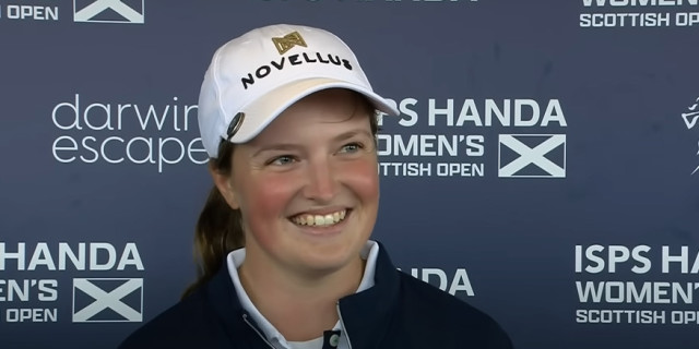 Lottie Woad What's In The Bag 2025