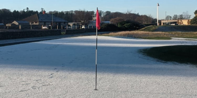 When will golf courses fully open again?