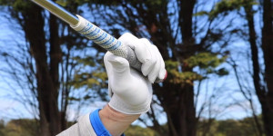 Iron Play Tips - How to grip the club