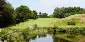 https://res.cloudinary.com/golfshake/image/upload/t_cms300/course/2017/bejyg5ykm01qhrx06lb3.jpg