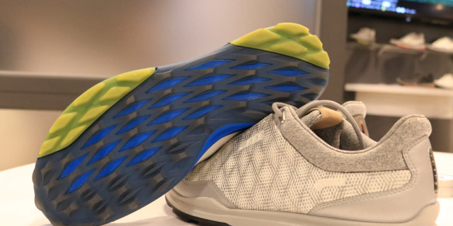 Shoes for golf