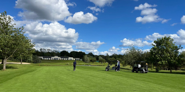 How golfers discover golf, stay connected and choose where to play