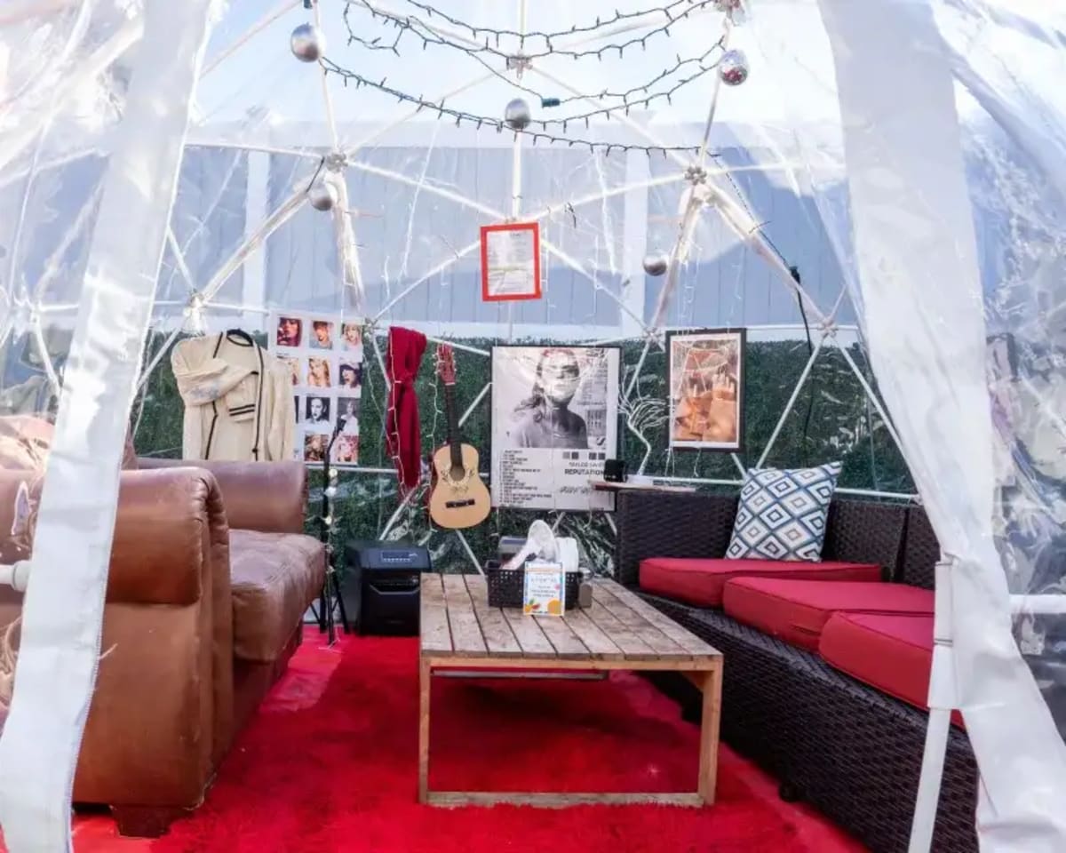 Dockside Brewery and Waterfront Biergarten to dockside igloo park