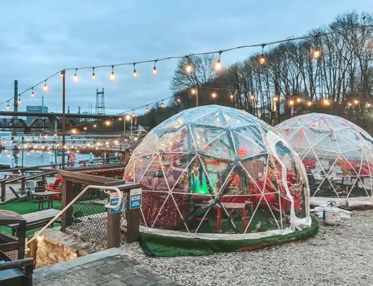 Dockside Brewery and Waterfront Biergarten to dockside igloo park