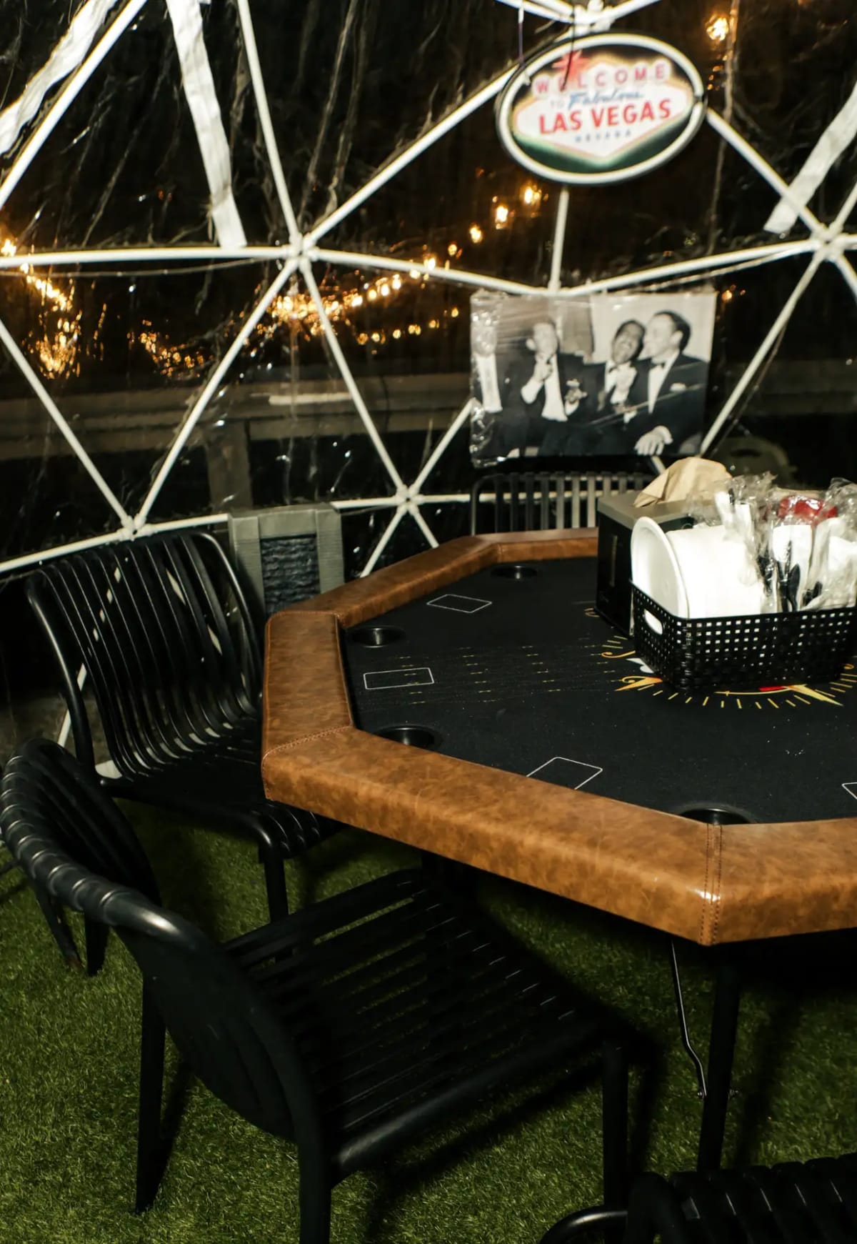 Dockside Brewery and Waterfront Biergarten to dockside igloo park