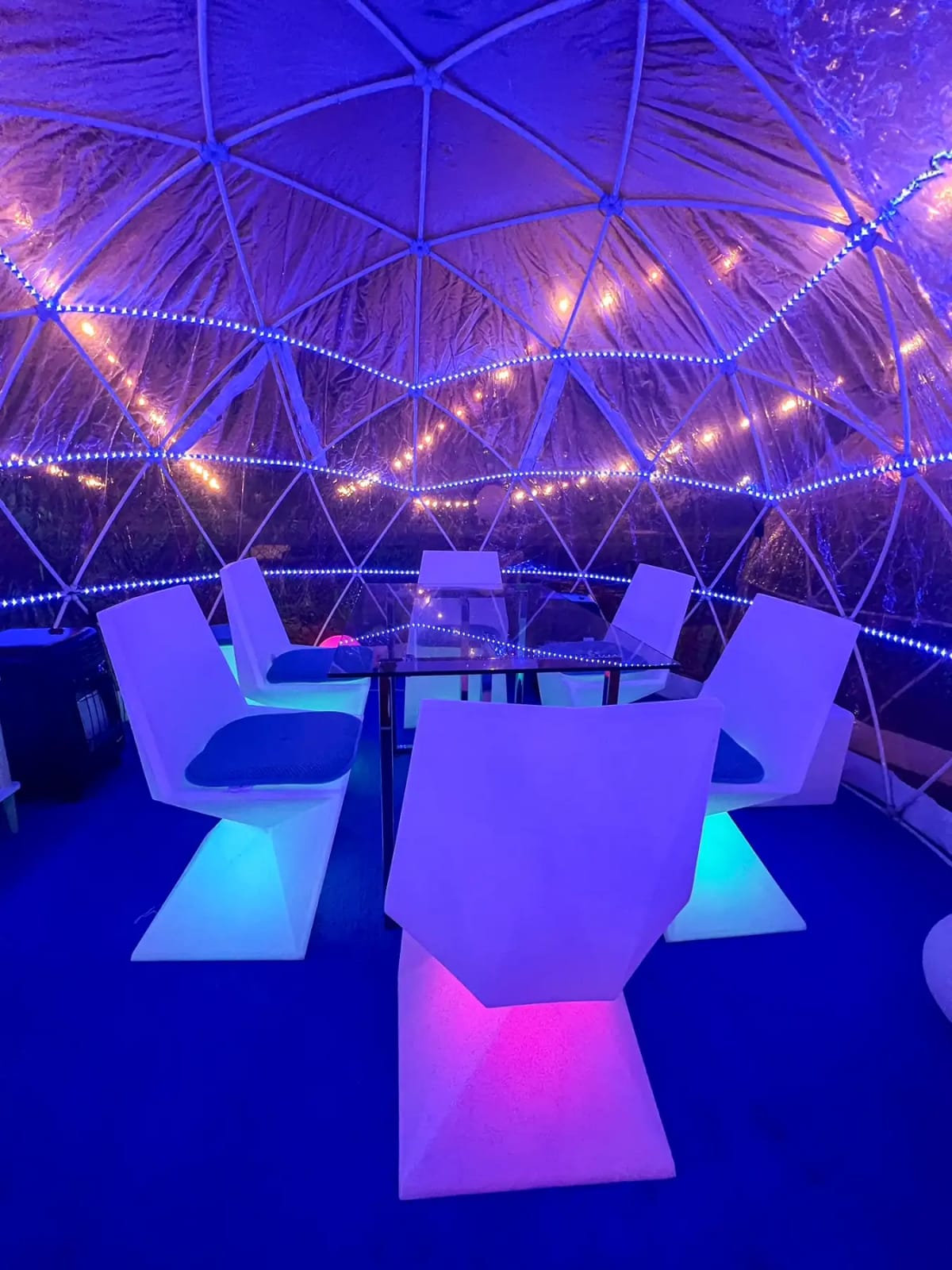 Dockside Brewery and Waterfront Biergarten to dockside igloo park