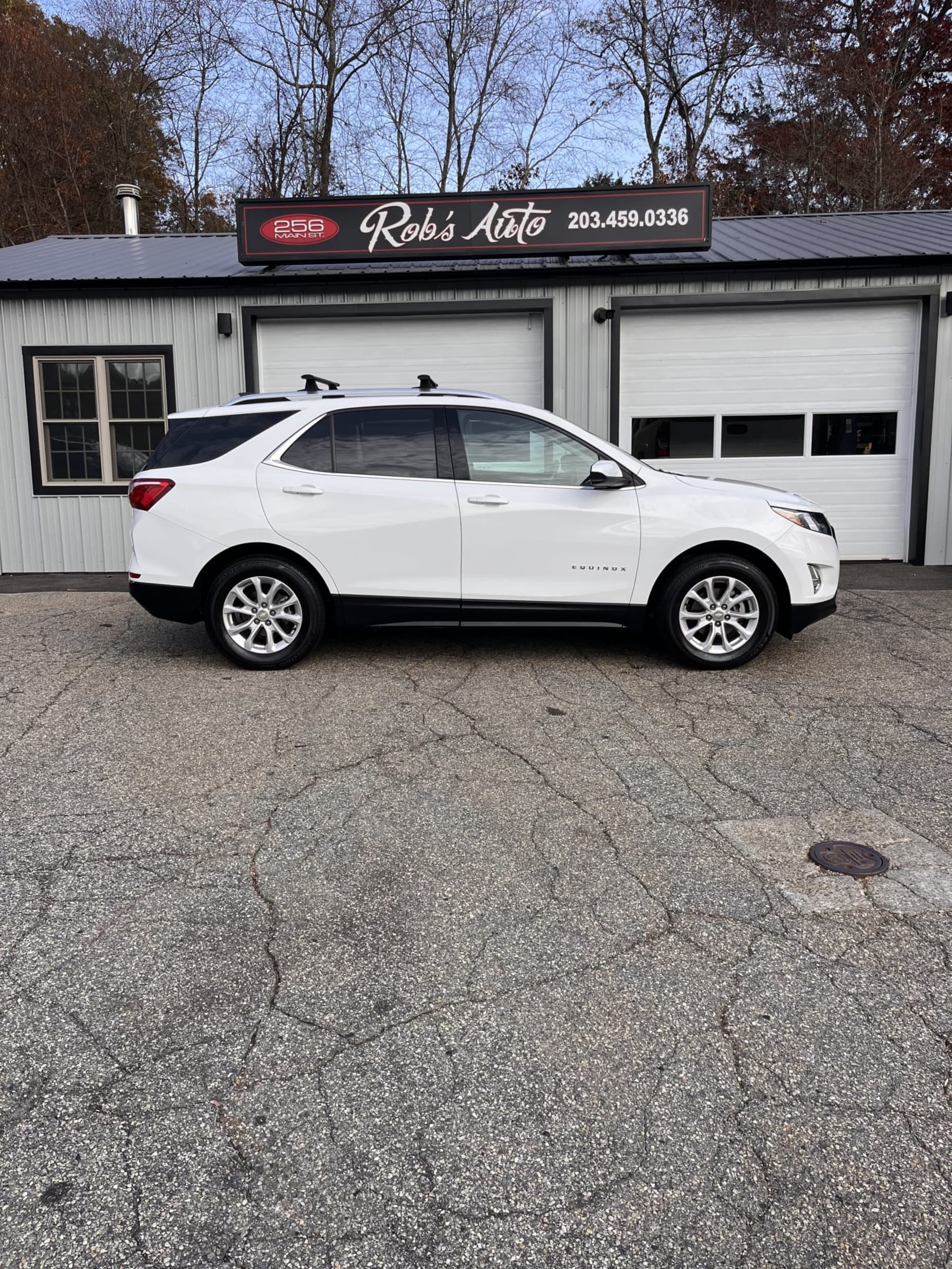 NEW ARRIVAL!! 2020 Chevrolet Equinox LT!! Clean carfax!! ONLY 34 k miles! AWD!! Over $5,000 in factory options!! Heated seats, panoramic roof, remote start, navigation, blindspot detection, lane alert, backup camera, power liftgate and much more! Won’t last at $21,900!!