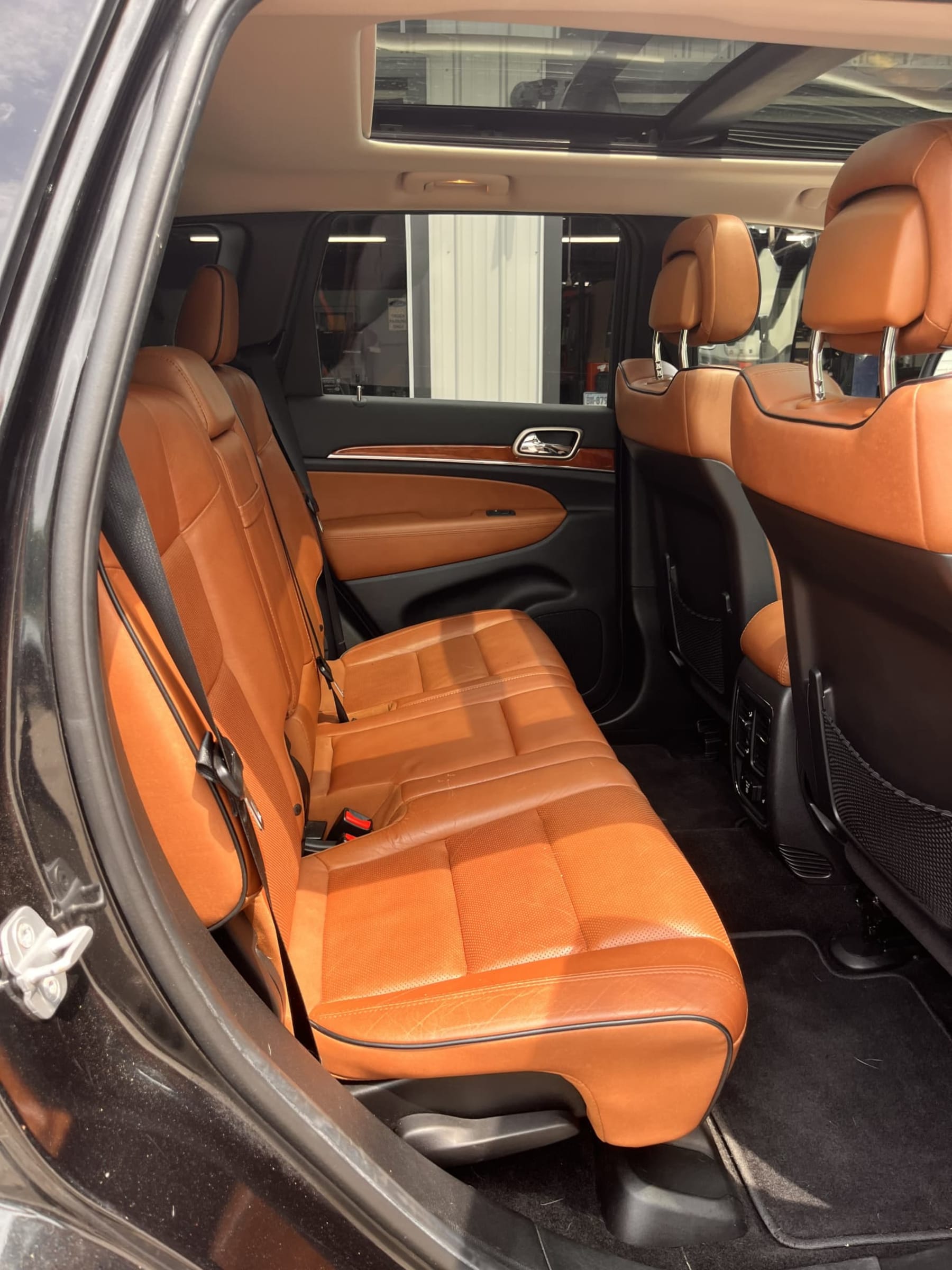 NEW ARRIVAL!! 2013 JEEP GRAND CHEROKEE OVERLAND!!! Clean carfax!!! Loaded with navigation, heated and cooled front seats, heated steering wheel, heated rear seats, pano roof, remote start and much much more!! Extensive maintenance records!! 108k miles!! Runs and drives like new!! Won’t last at only $10,900!!