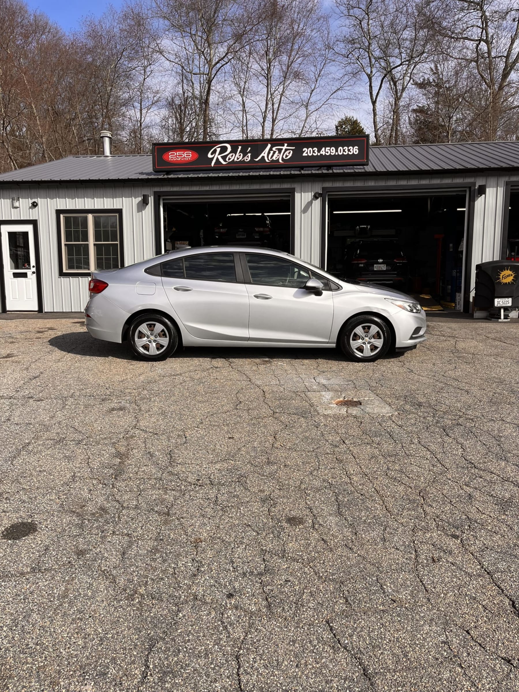 NEW ARRIVAL!! 2018 Chevrolet Cruze LS!! One owner car! Clean carfax! Only 78k miles! Runs and drives like new! Backup Camera, Bluetooth and more! Perfect first car or commuter!! Won’t last at $9,900!!!