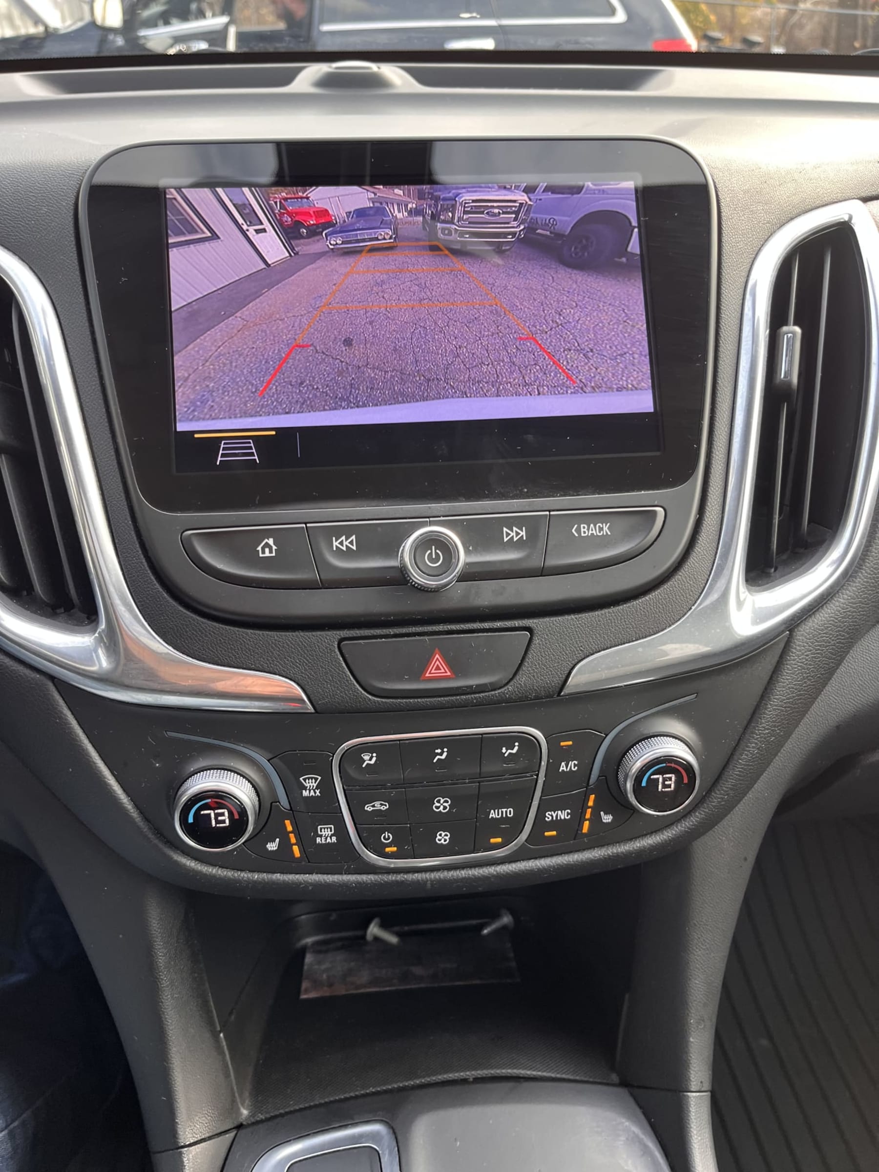 NEW ARRIVAL!! 2020 Chevrolet Equinox LT!! Clean carfax!! ONLY 34 k miles! AWD!! Over $5,000 in factory options!! Heated seats, panoramic roof, remote start, navigation, blindspot detection, lane alert, backup camera, power liftgate and much more! Won’t last at $21,900!!