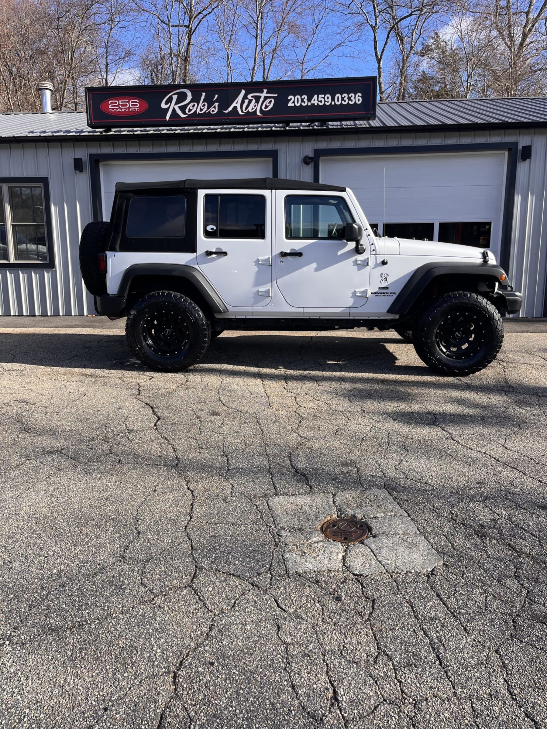 NEW ARRIVAL!!! 2017 Jeep Wrangler Unlimited Sport S!! One owner! Clean carfax! Only 72k miles! Power windows, power locks, lifted, wheels and tires!! Runs and drives great! Won’t last at ONLY $22,900