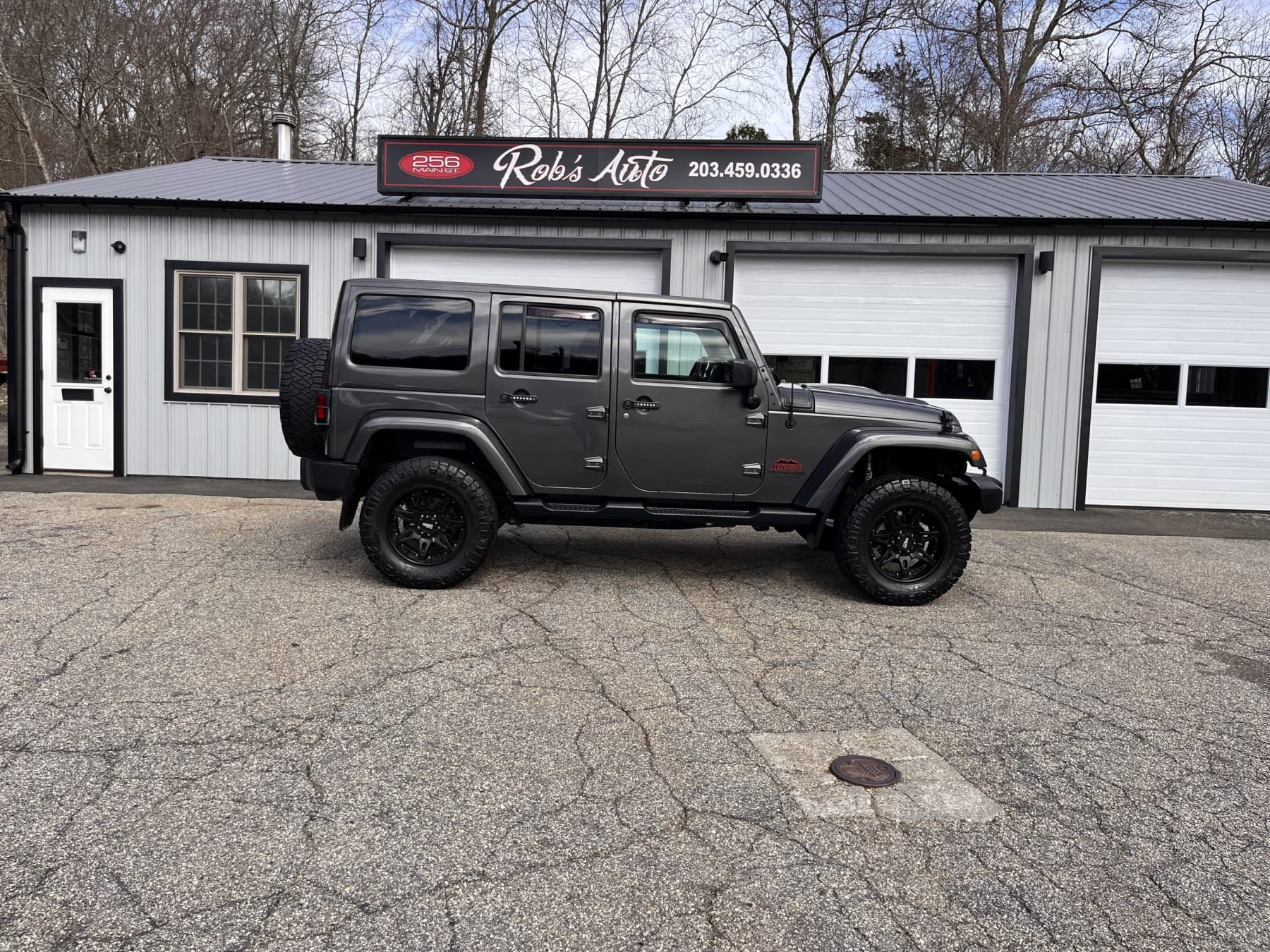 NEW ARRIVAL!! 2018 Jeep Unlimited Altitude!! Clean car fax! ONLY 43,800 miles!! Heated leather seats, lift, wheels and tires, backup camera, body color matching hard top, remote start and many extras!! Looks and runs great! Won’t last at $29,900!!