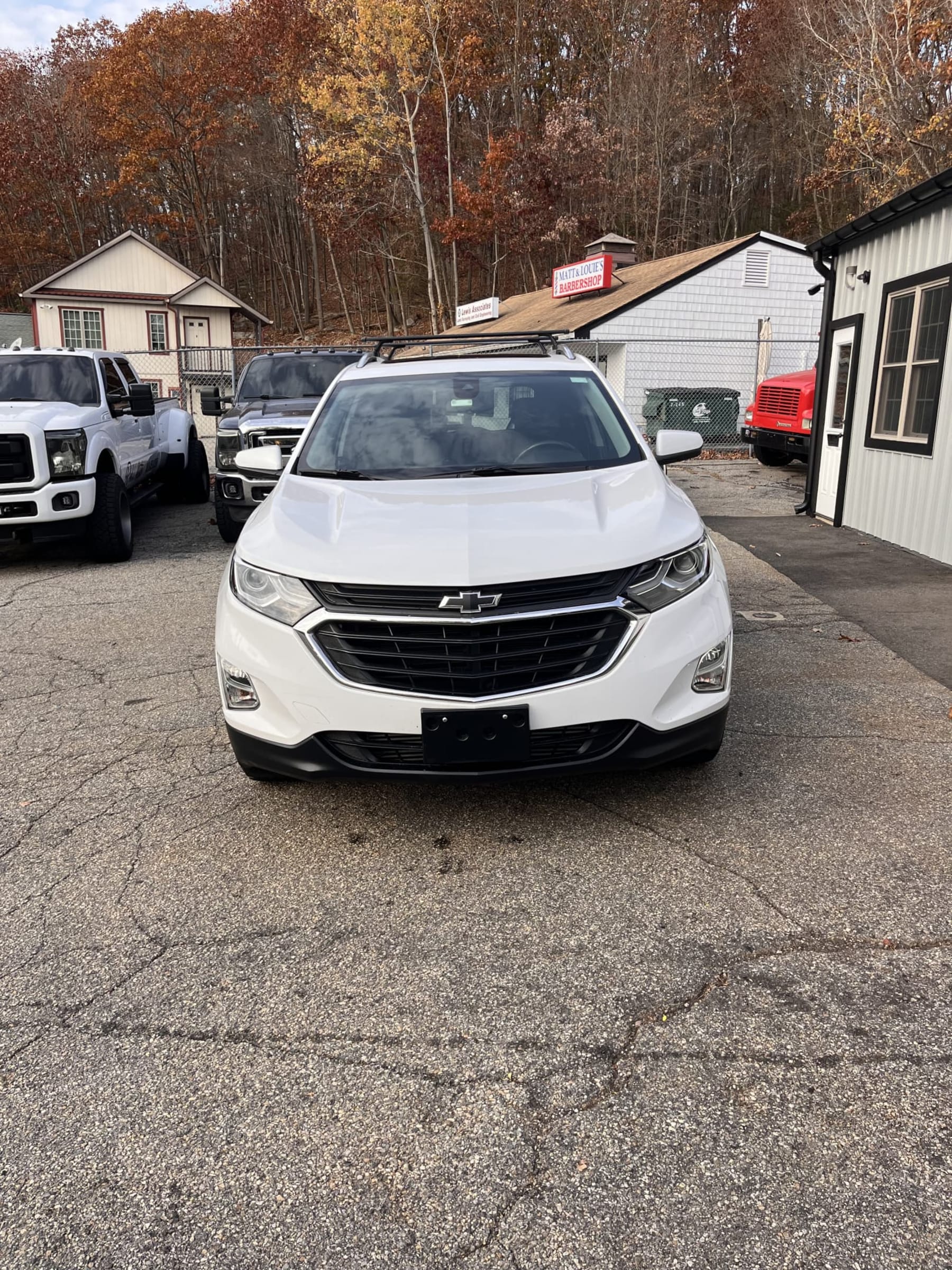 NEW ARRIVAL!! 2020 Chevrolet Equinox LT!! Clean carfax!! ONLY 34 k miles! AWD!! Over $5,000 in factory options!! Heated seats, panoramic roof, remote start, navigation, blindspot detection, lane alert, backup camera, power liftgate and much more! Won’t last at $21,900!!