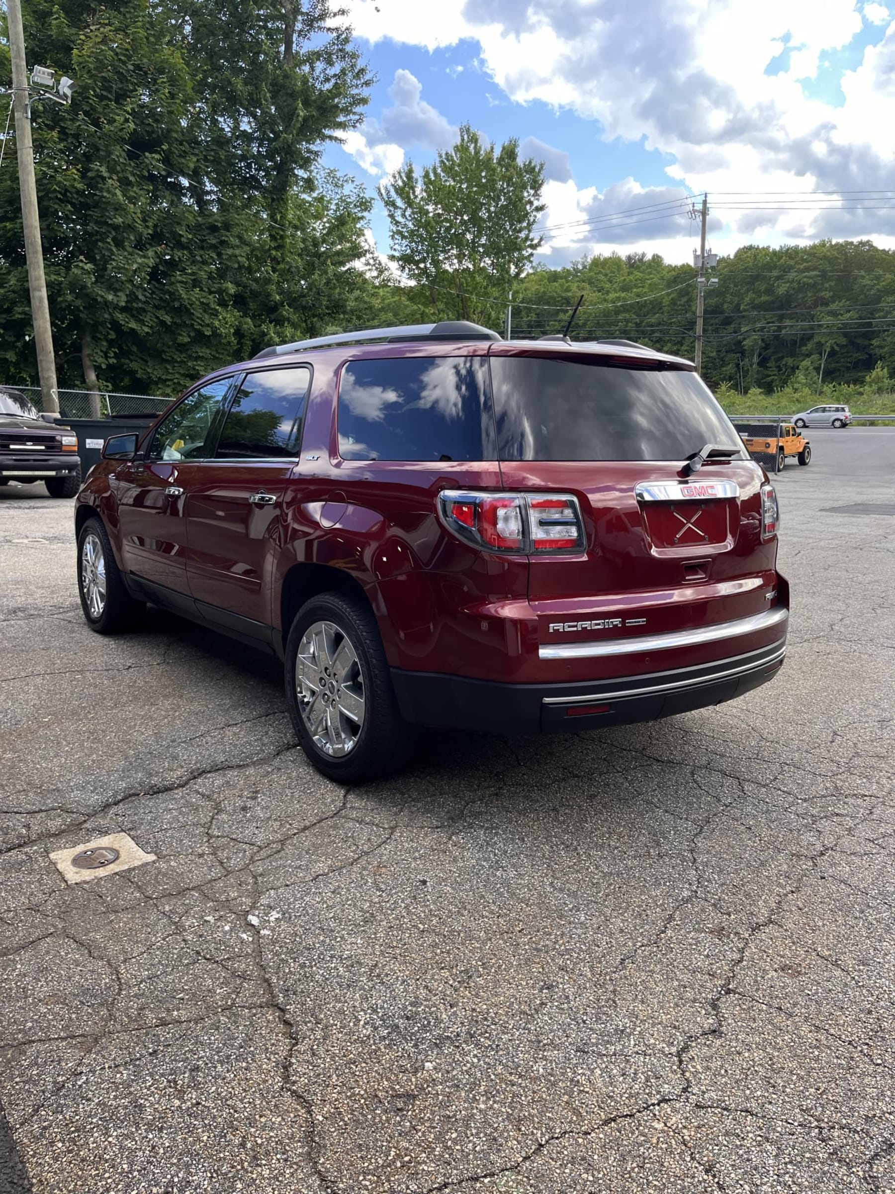 NEW ARRIVAL!! One owner 2017 GMC Acadia Limited! ONLY 77k miles! AWD!! Loaded with navigation, dual panel moonroof, heated leather seats, heated steering wheel, 2nd row captain chairs, third row, 20” wheels, remote start, heads up display and much much more!! Will not last at only $18,900!!