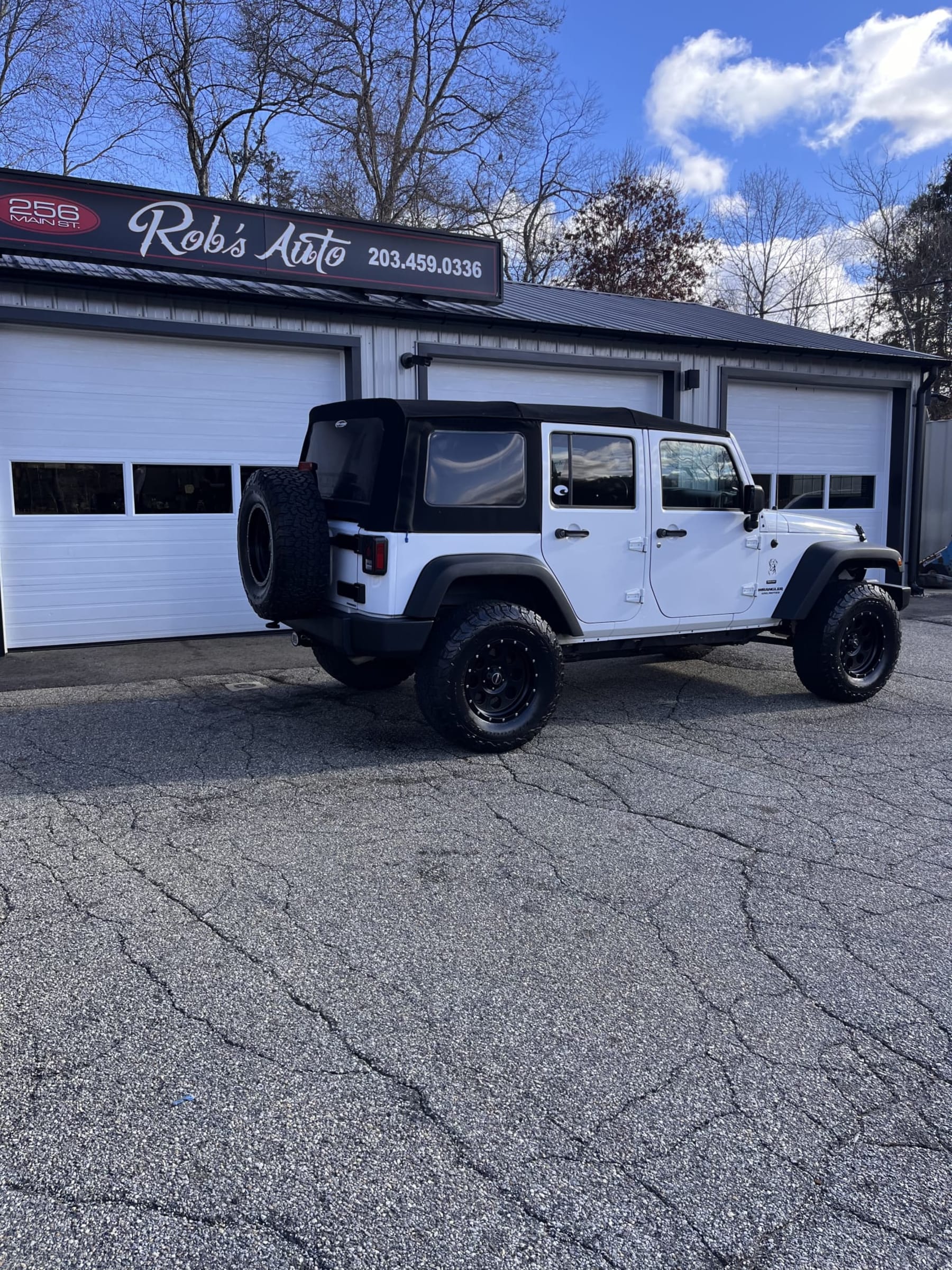 NEW ARRIVAL!!! 2017 Jeep Wrangler Unlimited Sport S!! One owner! Clean carfax! Only 72k miles! Power windows, power locks, lifted, wheels and tires!! Runs and drives great! Won’t last at ONLY $22,900