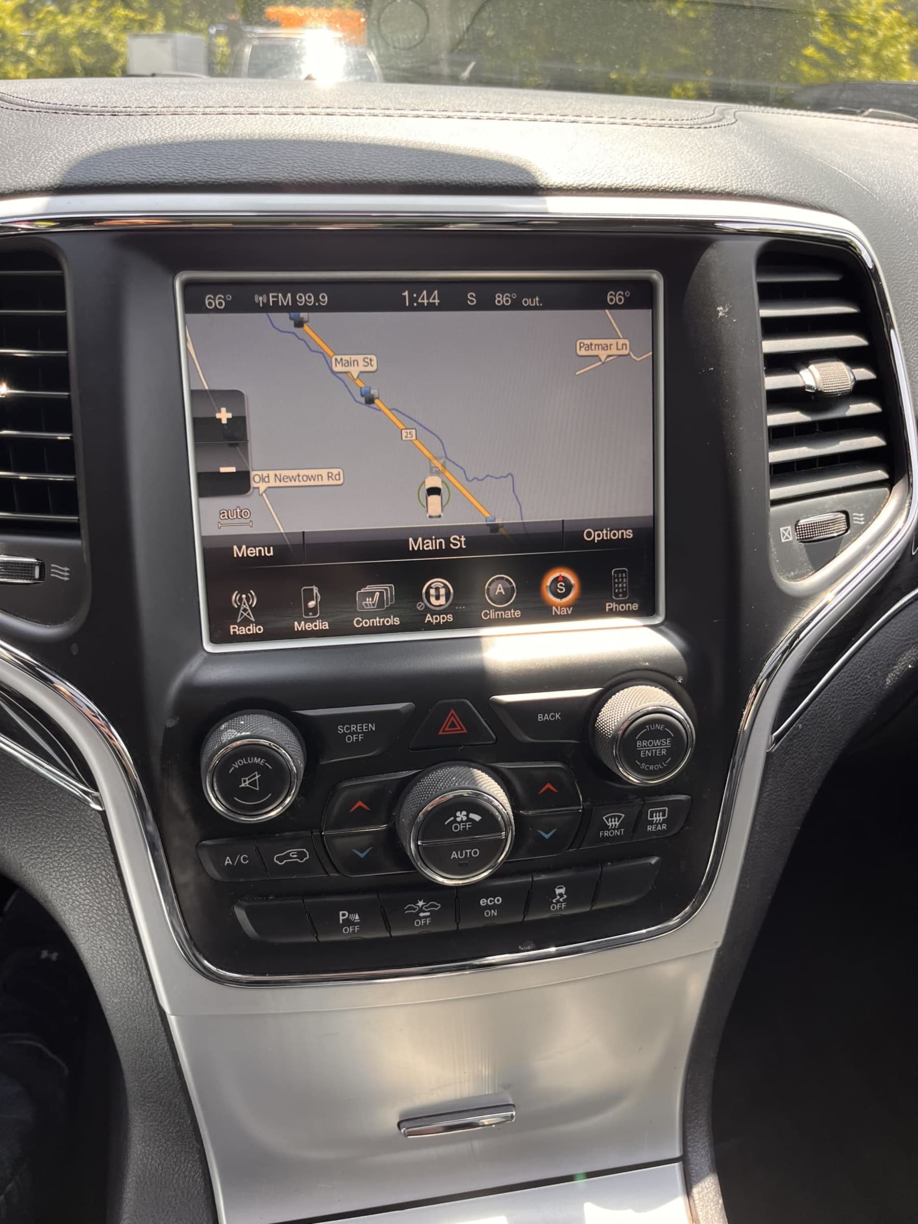 NEW ARRIVAL!!! 2015 JEEP GRAND CHEROKEE OVERLAND!!! Clean carfax! Loaded with every option! Also has the High Altitude Package!! With a window sticker of just over $50,000 in 2015 this Jeep is a great value!! 118k miles!! Won’t last at only $13,900!!!
