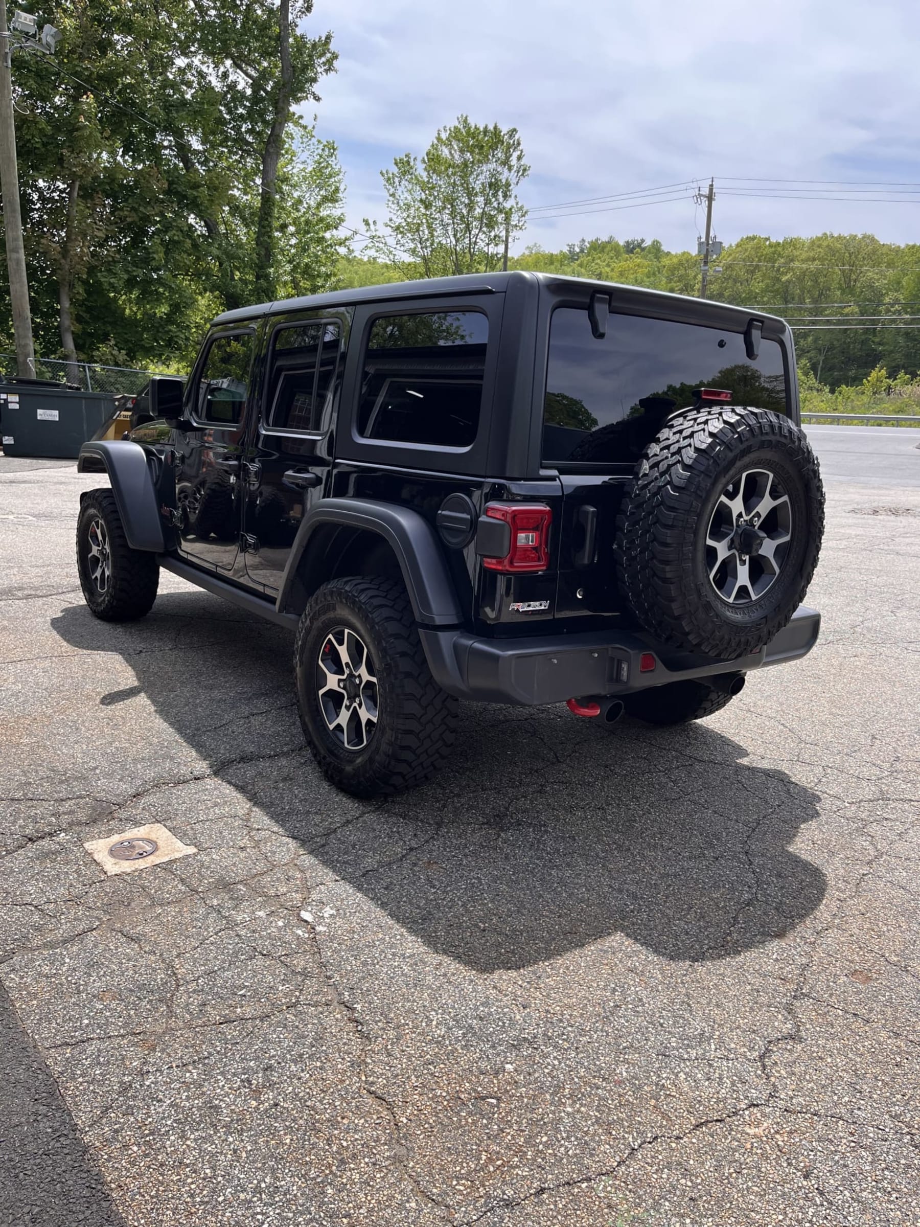 New Arrival!! 2020 Jeep Wrangler Unlimited Rubicon!! Only 26,800 miles! Loaded with heated seats and steering wheel, navigation, remote start, custom stitched leather seats from the factory, freedom hardtop, backup camera and much much more! Don’t miss this one! $47,900!