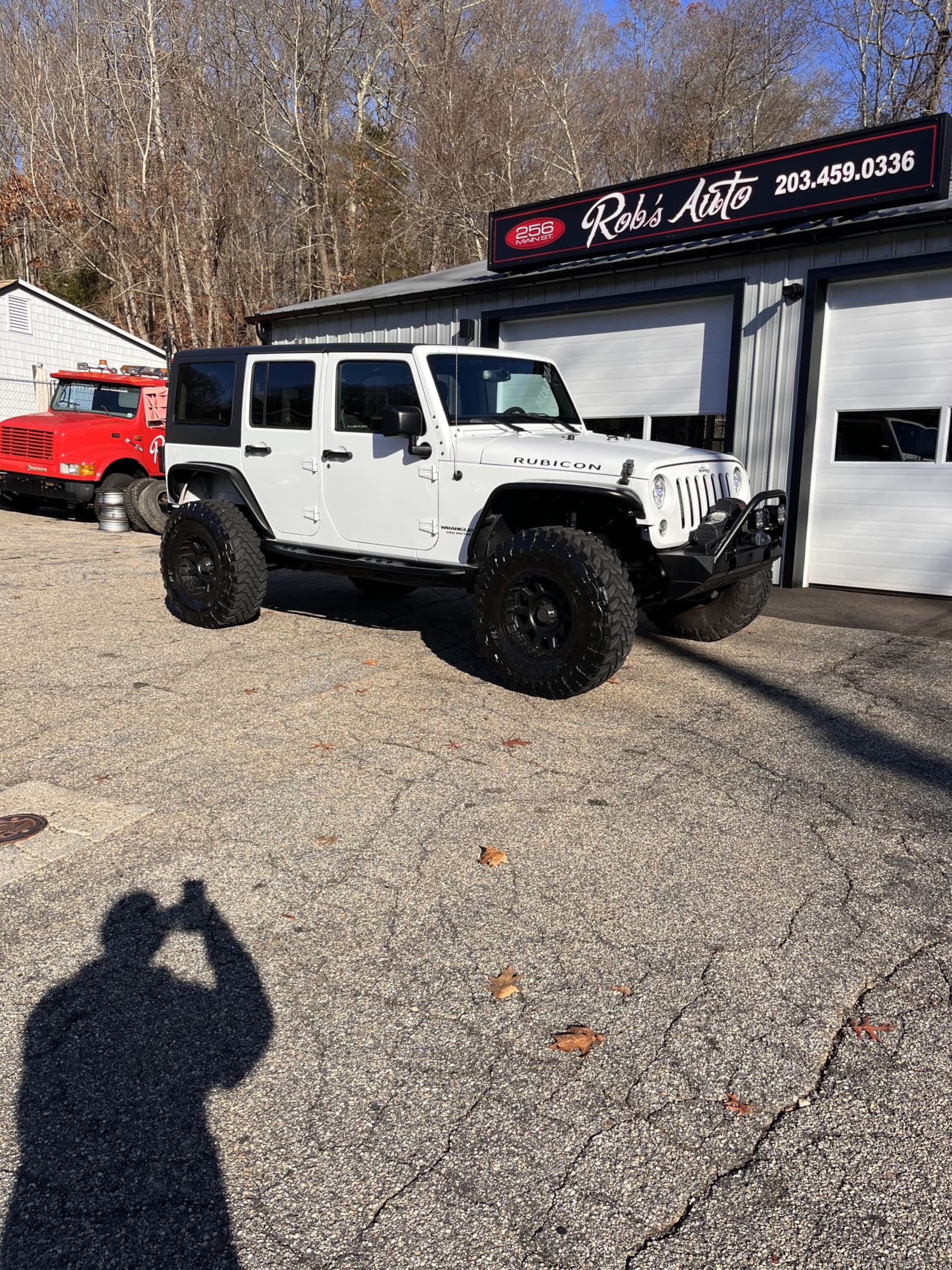 New Arrival!! 2017 Jeep Wrangler Unlimited Rubicon!! One Owner! Clean Carfax!! ONLY 18k MILES!! Heated Leather Seats, Remote Start, Alpine Premium 9-Speakers with All Weather Subwoofer!! Thousands of dollars in upgrades!! Won’t last at only $35,900!