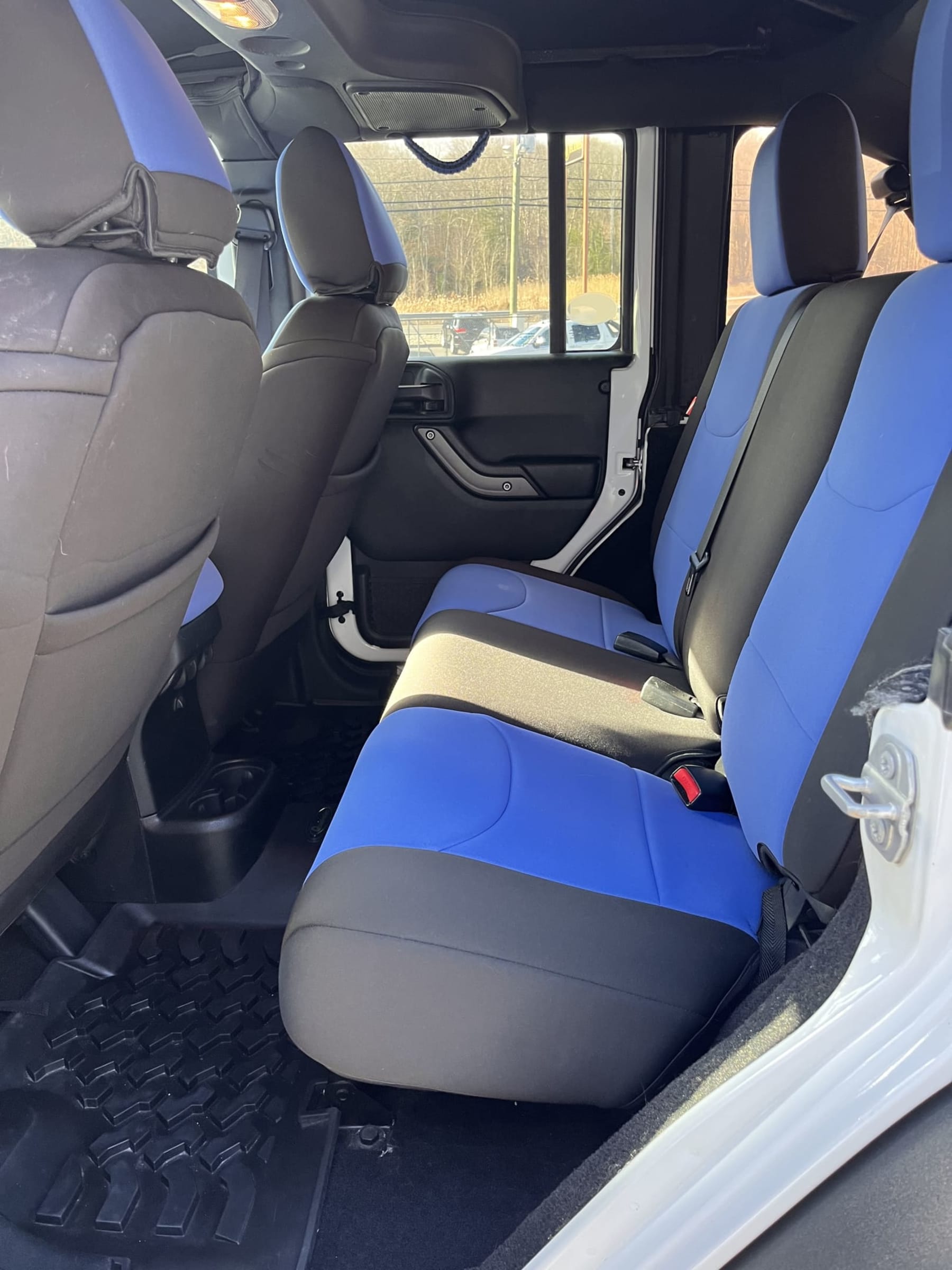 NEW ARRIVAL!!! 2017 Jeep Wrangler Unlimited Sport S!! One owner! Clean carfax! Only 72k miles! Power windows, power locks, lifted, wheels and tires!! Runs and drives great! Won’t last at ONLY $22,900
