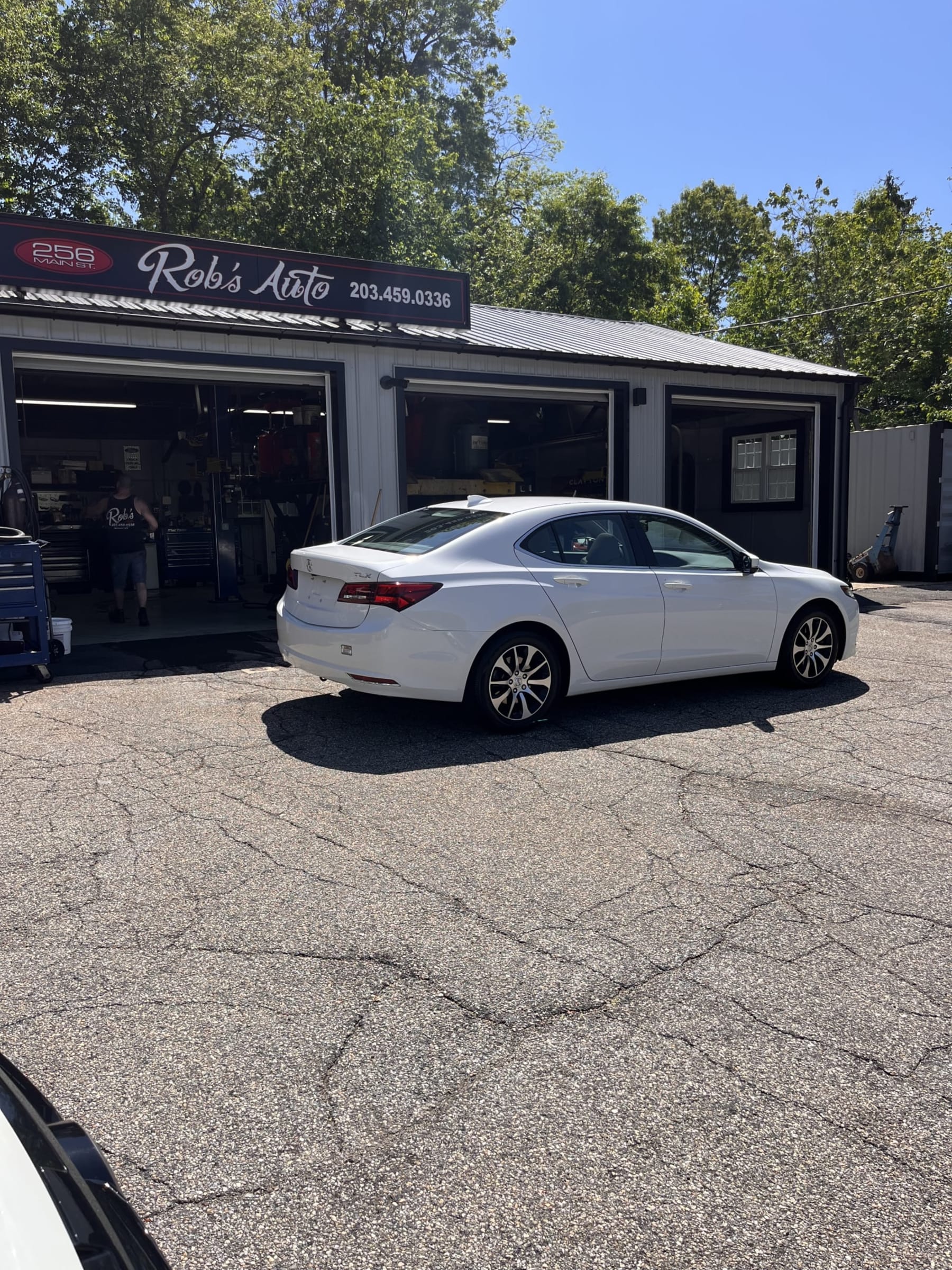 NEW ARRIVAL!! Another diamond in the rough!! One owner elderly owned 2015 Acura TLX!! ONLY 26,000 miles!! Leather, moonroof, Bluetooth, backup camera and much much more!! Definitely won’t last at only $18,900!!