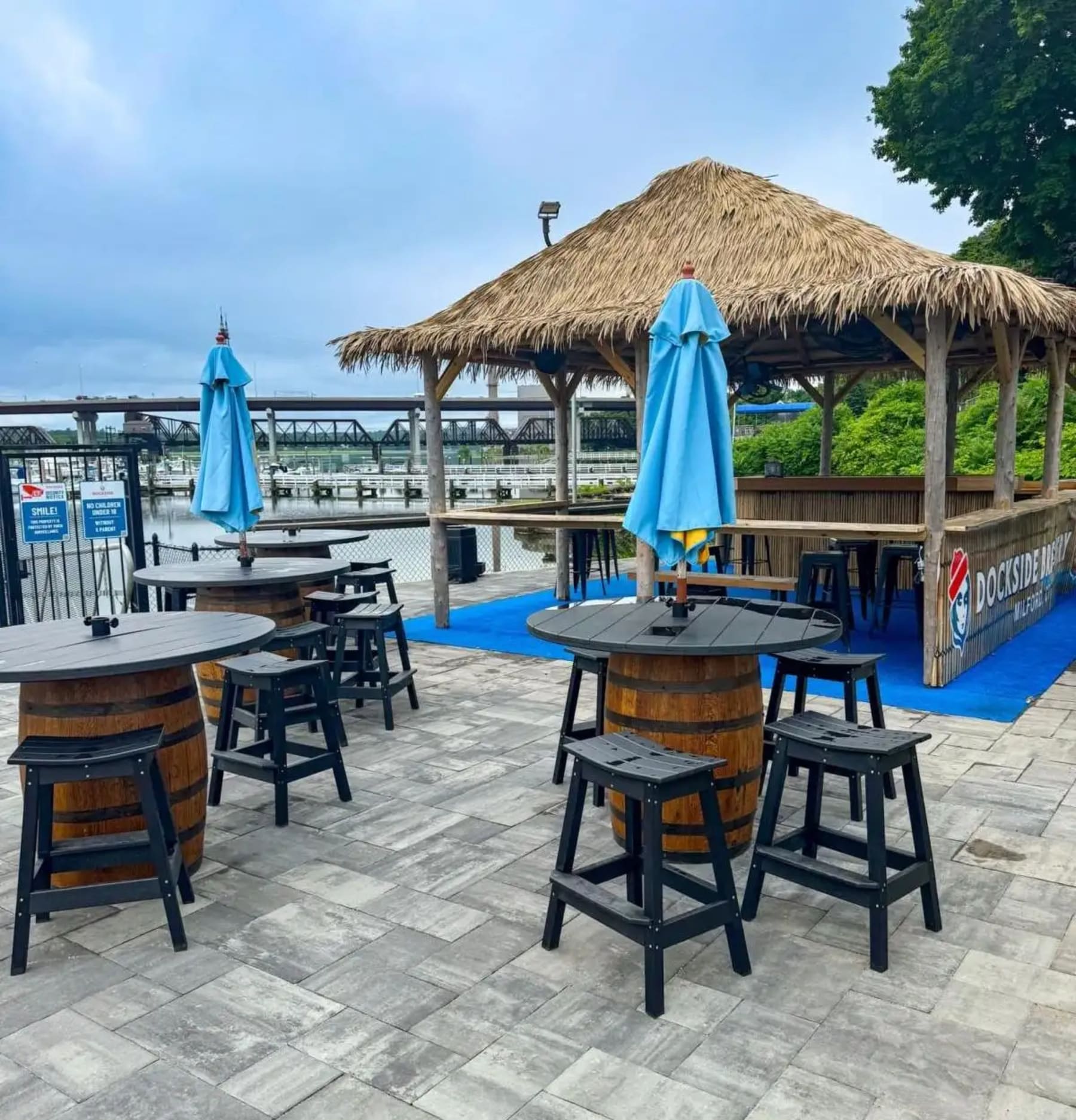 Tiki Hut