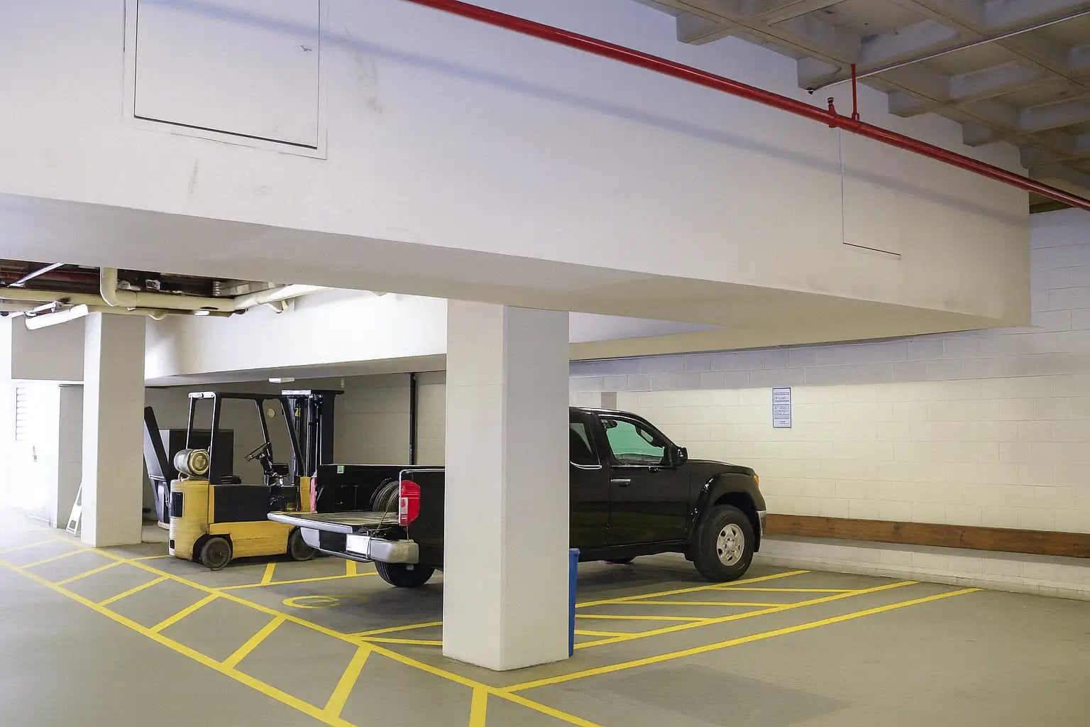 Ahsforth Parking Garage