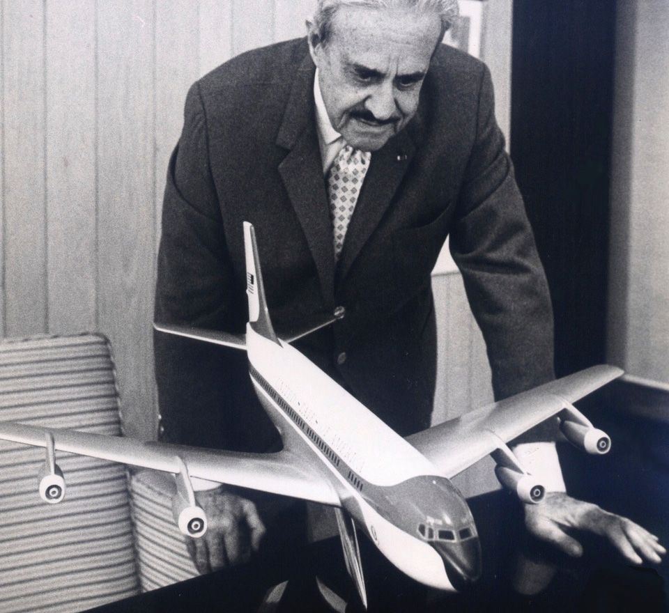 raymond-loewy-image