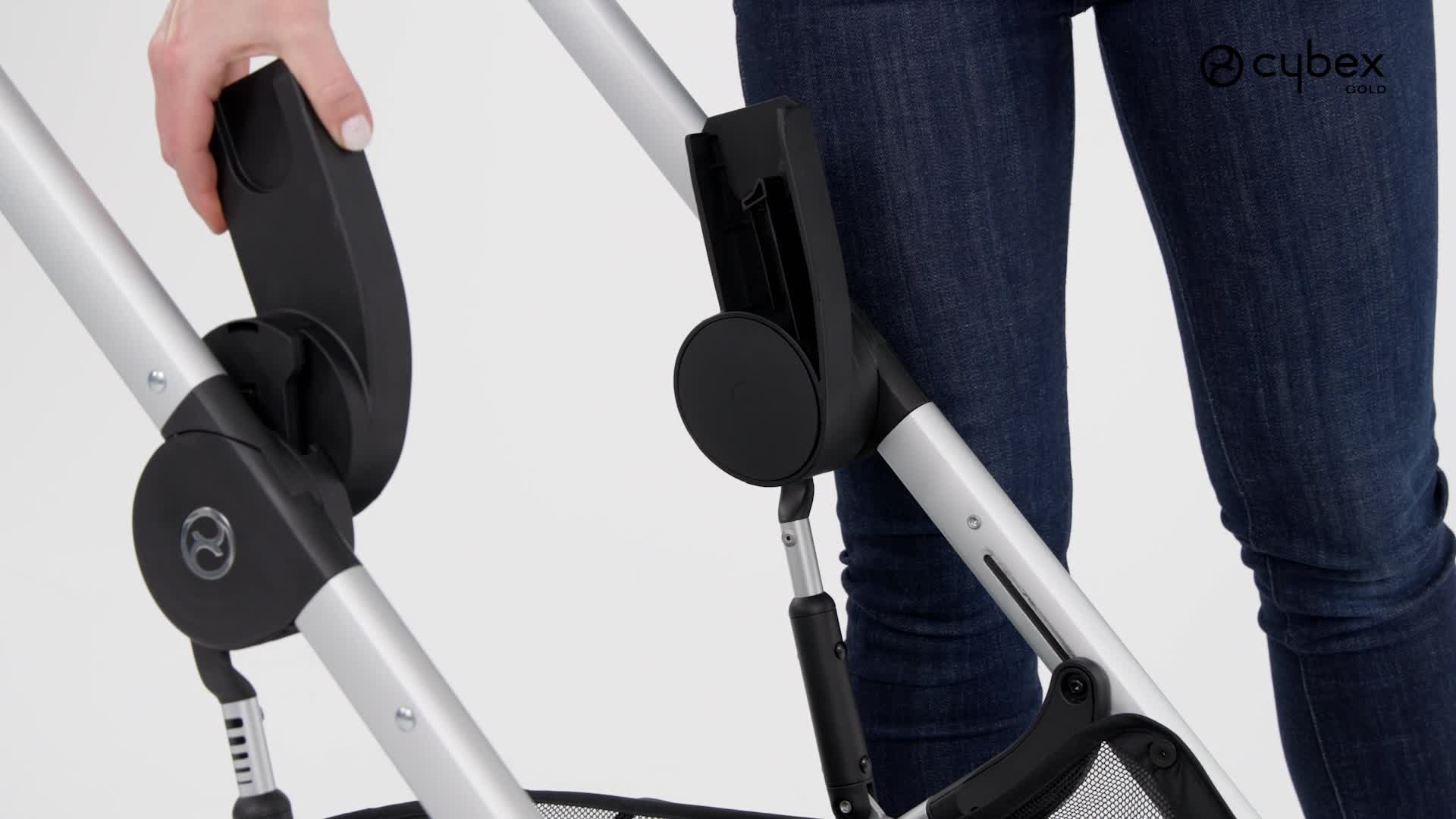 Univers Poussette - Équipez-vous pour l'arrivée de bébé! 🚨Quantités  limitées🚨 Trio CYBEX incluant : - Poussette Balios S Lux - Nacelle S -  Coque auto Aton B2 🔗 Disponible en noir et