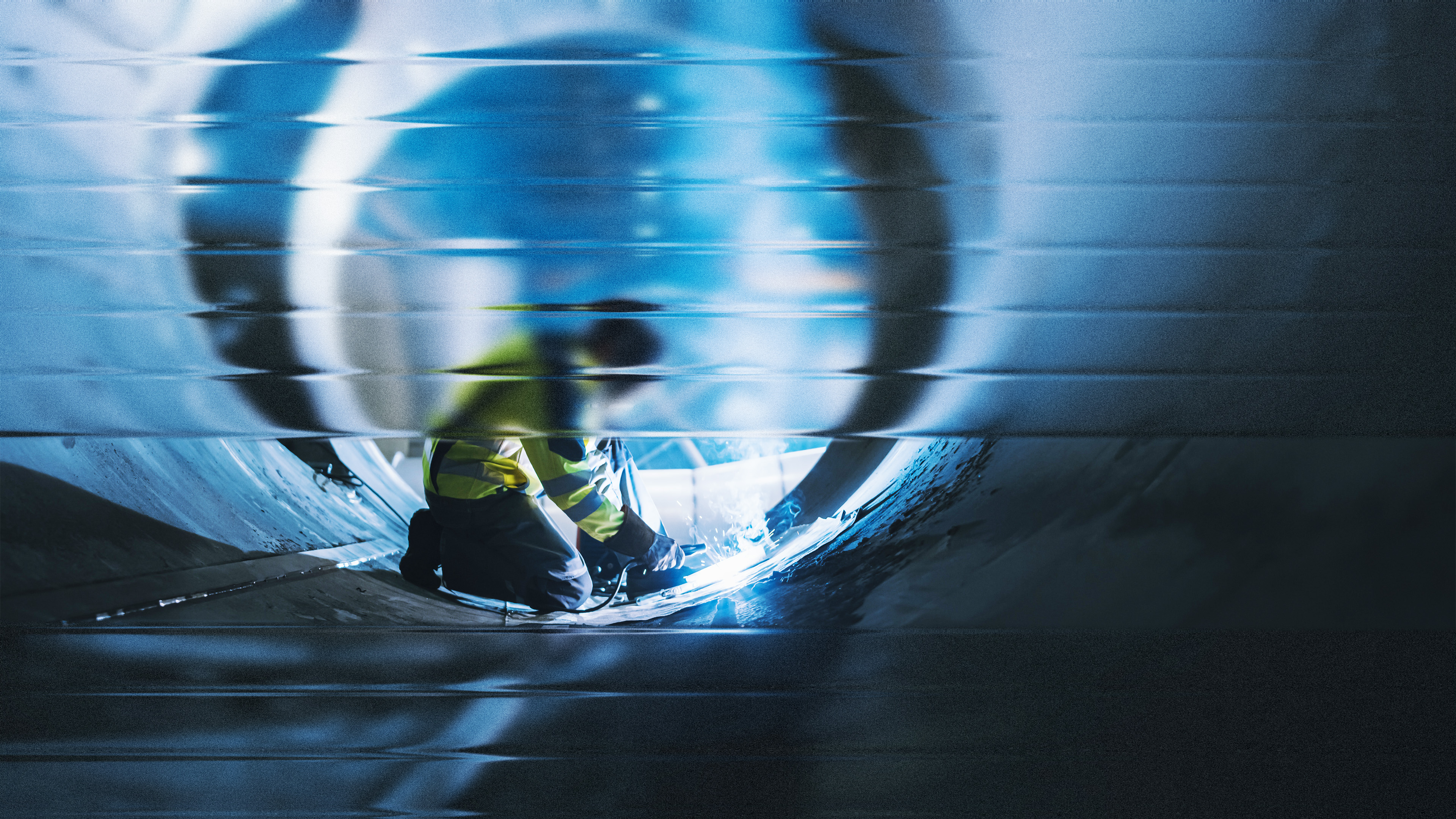 Example of the fractal glass photography style