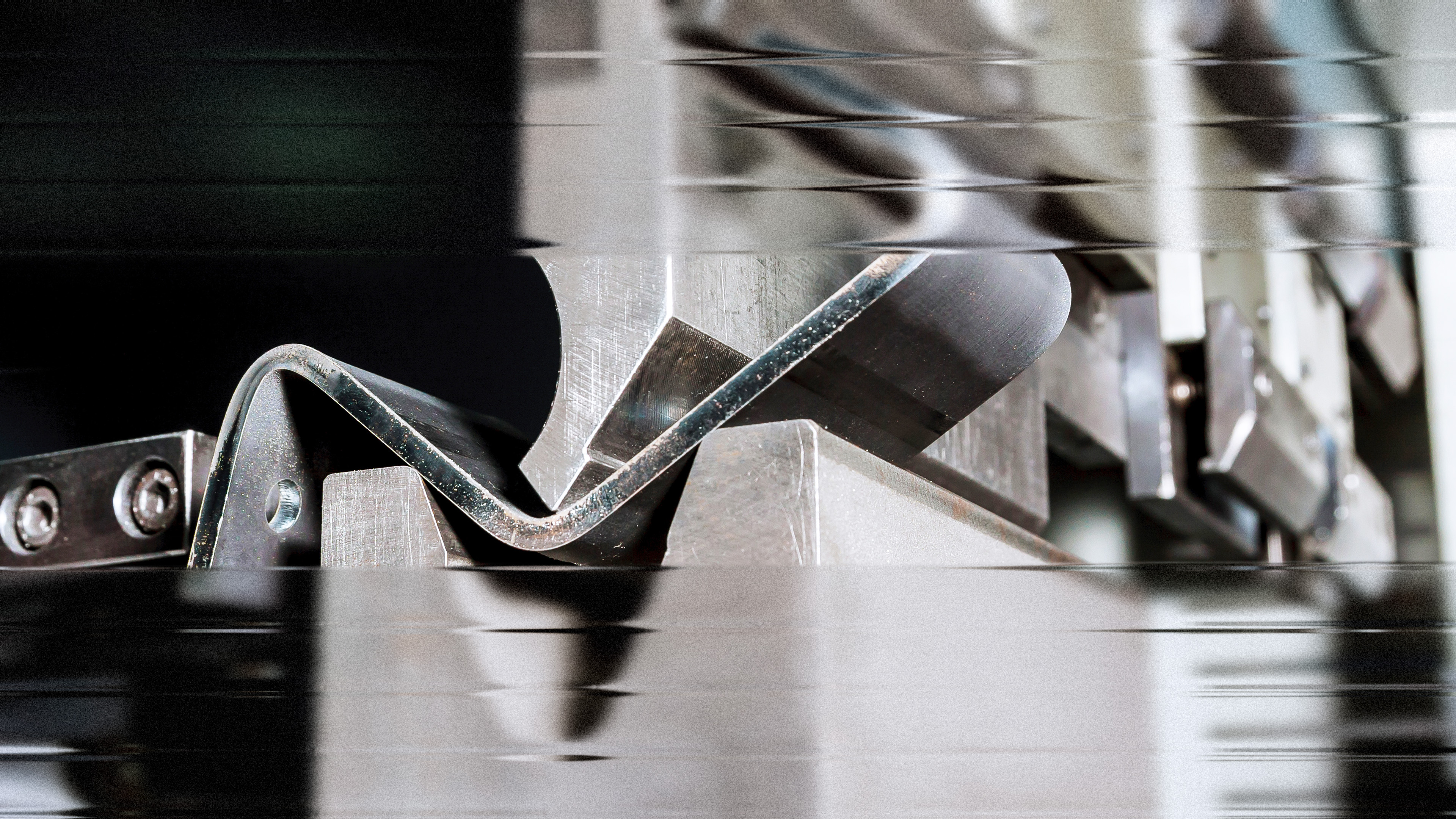 Example of the fractal glass photography style