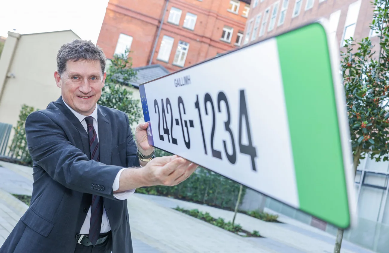 Green "Flash" License Plates for Zero Emission Vehicles What It Means